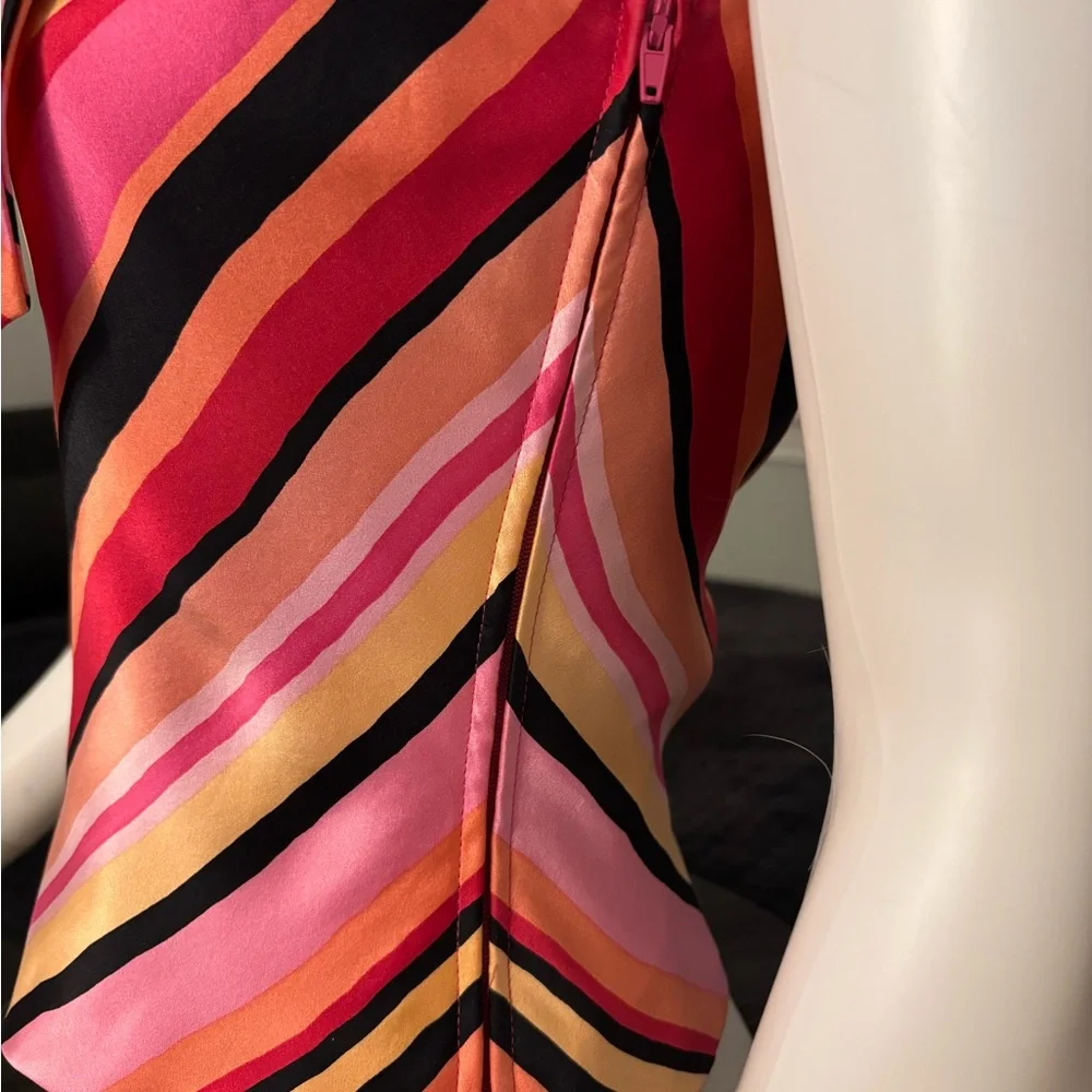 Kay Unger Multicolor Striped One-Shoulder Top - Picture 3 of 4